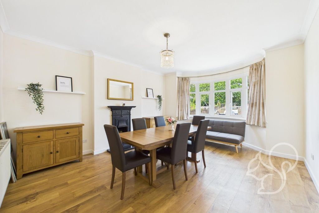 Property photo 3 of 43 Cam01659G0-Pr0499-Still008.Jpg