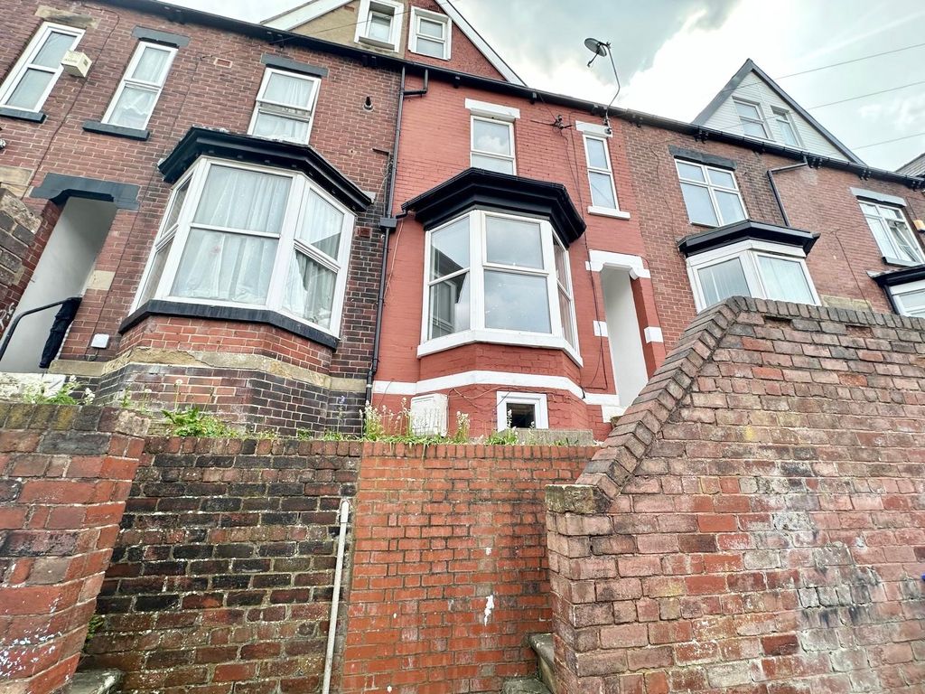Property photo 1 of 21