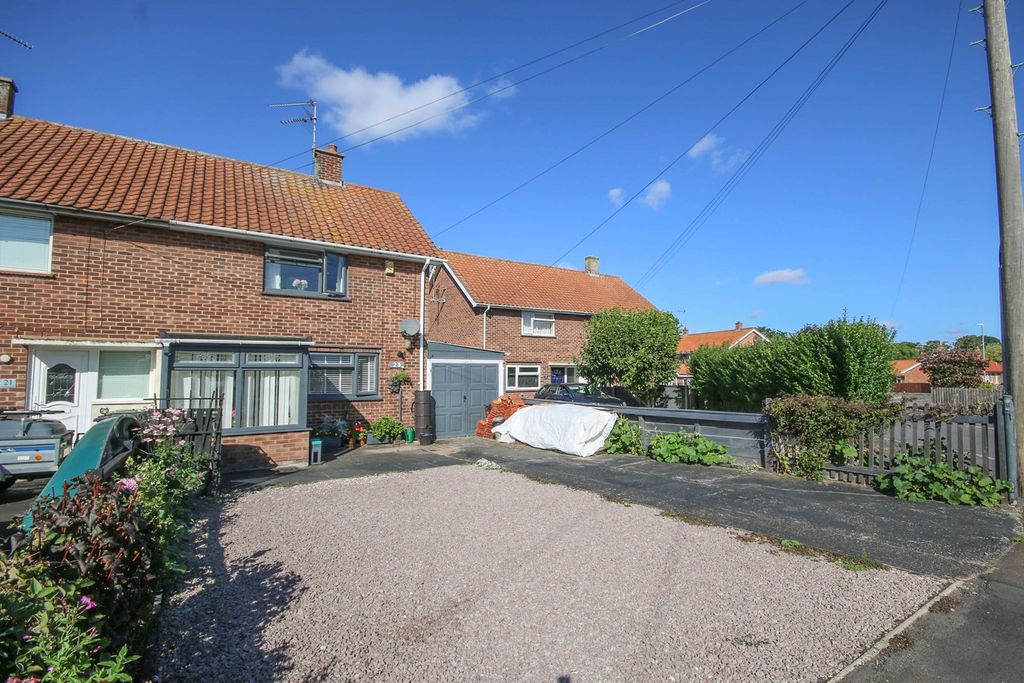 Property photo 2 of 19