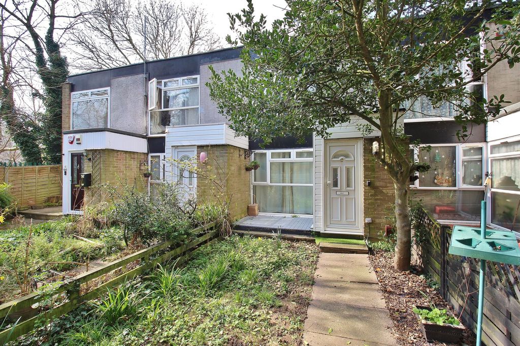 Property photo 1 of 8