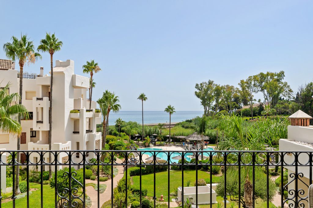 Property photo 1 of 41