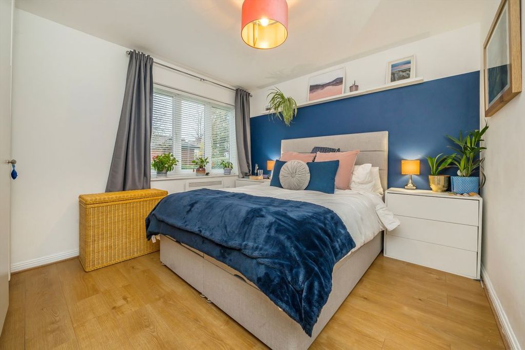 Property photo 3 of 5