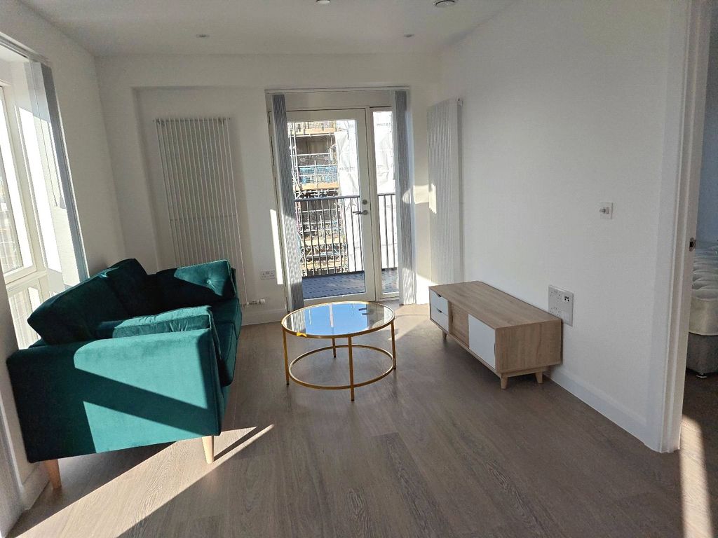 Property photo 2 of 16 Picture No. 05