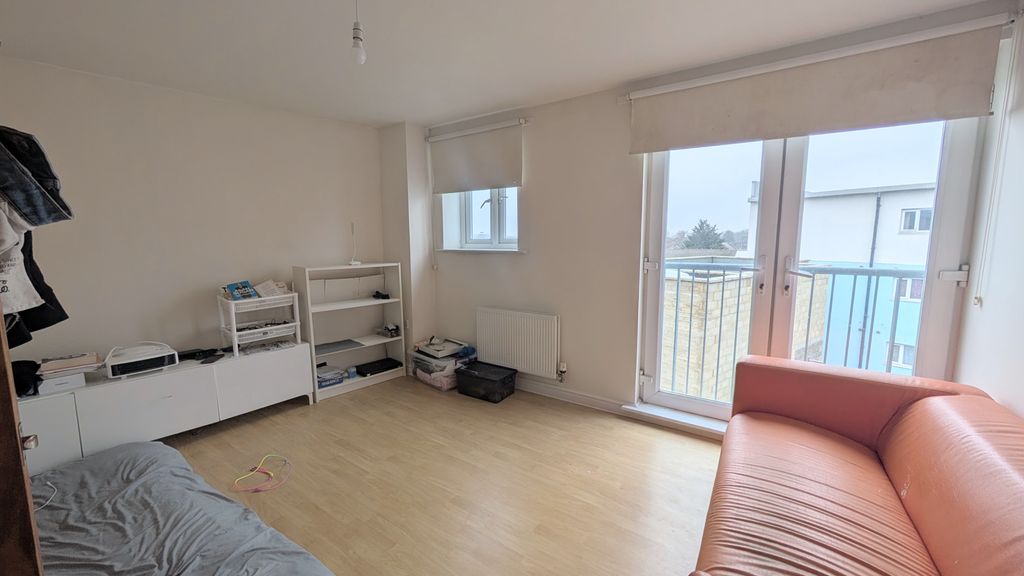 Property photo 2 of 11 Image