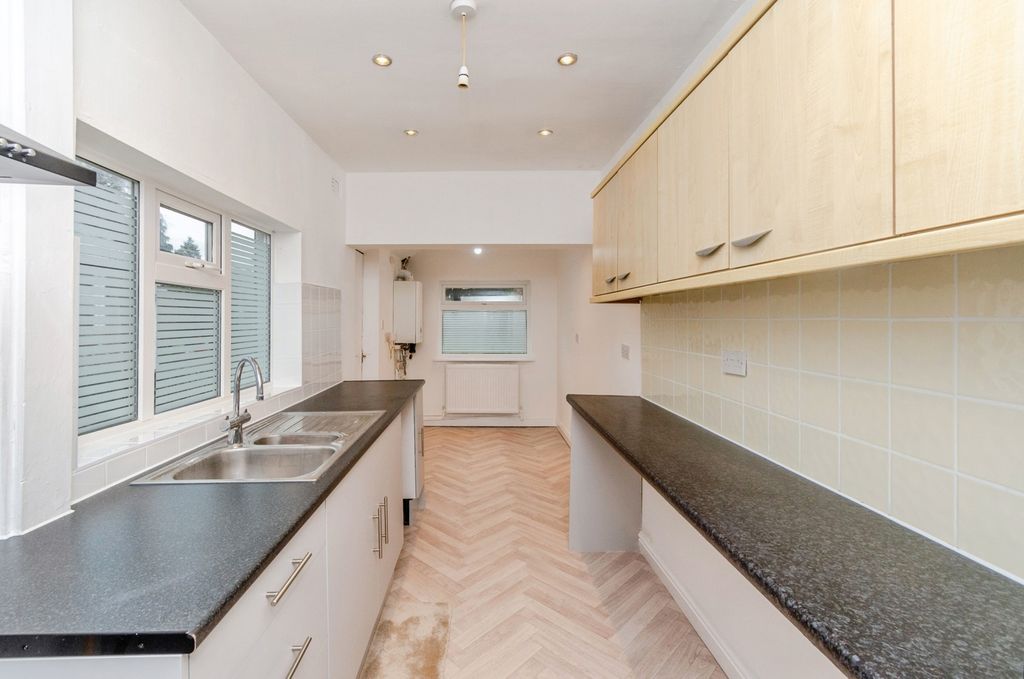 Property photo 3 of 19 Pbox-Img.Jpg