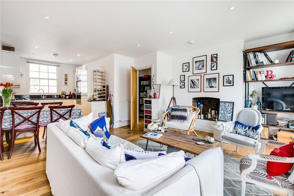 Property photo 1 of 6