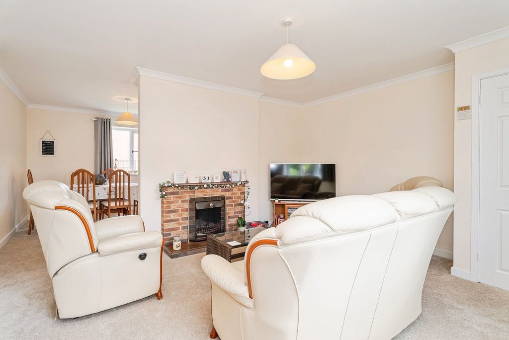 Property photo 2 of 19 Pbox-Img.Jpg
