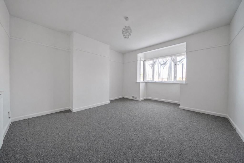 Property photo 3 of 13 1.Png