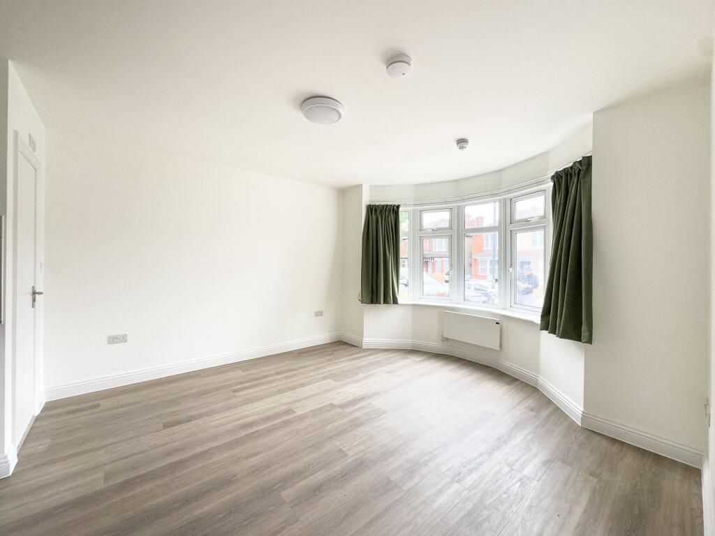 Property photo 1 of 4