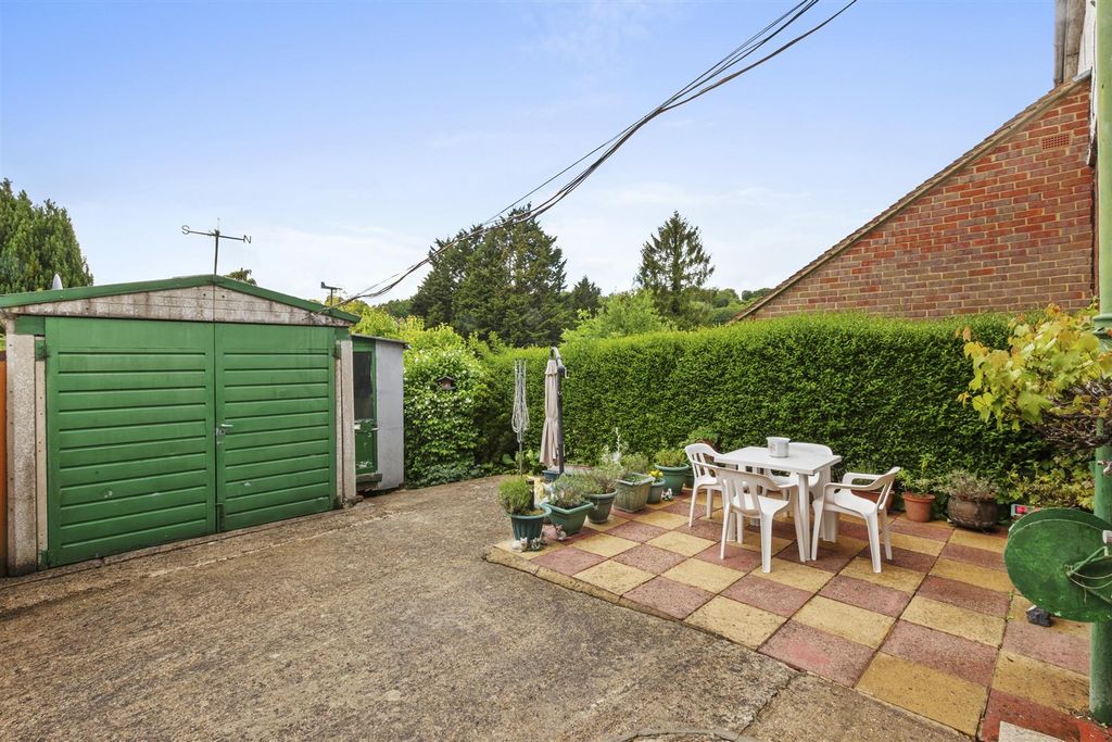 Property photo 2 of 16