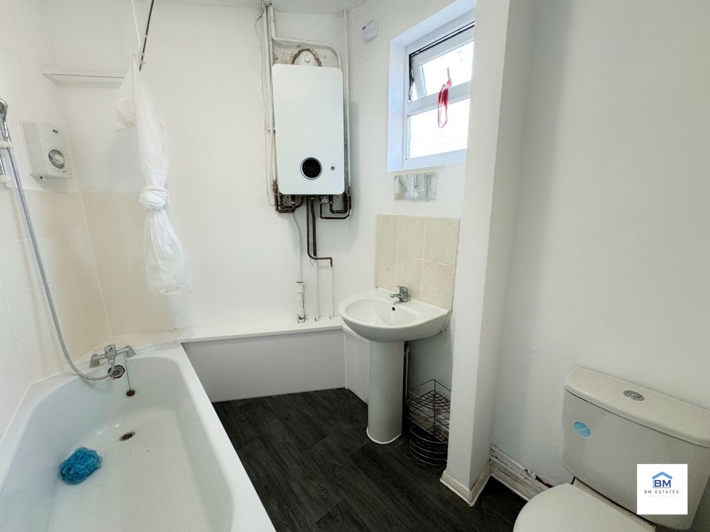 Property photo 2 of 5 Photo 2