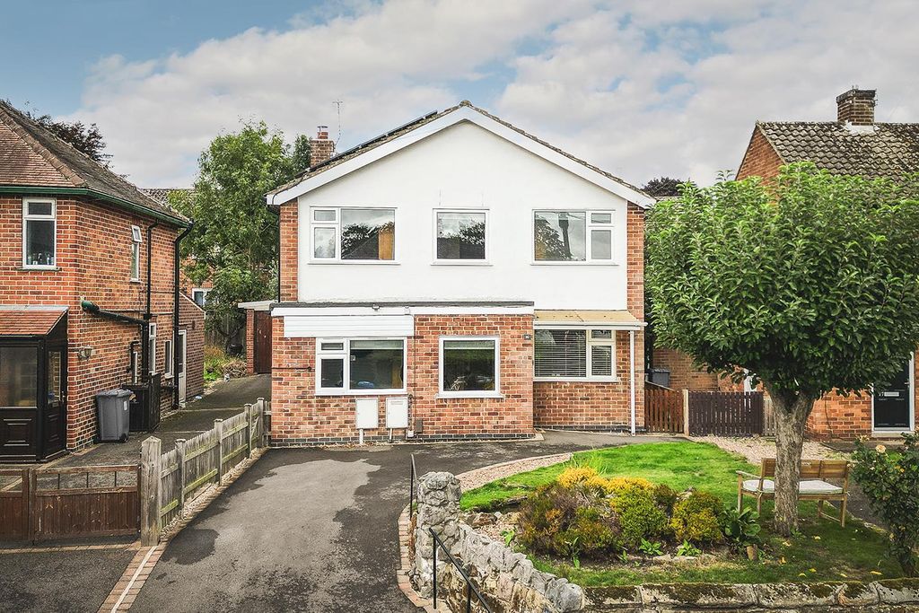 Property photo 1 of 32