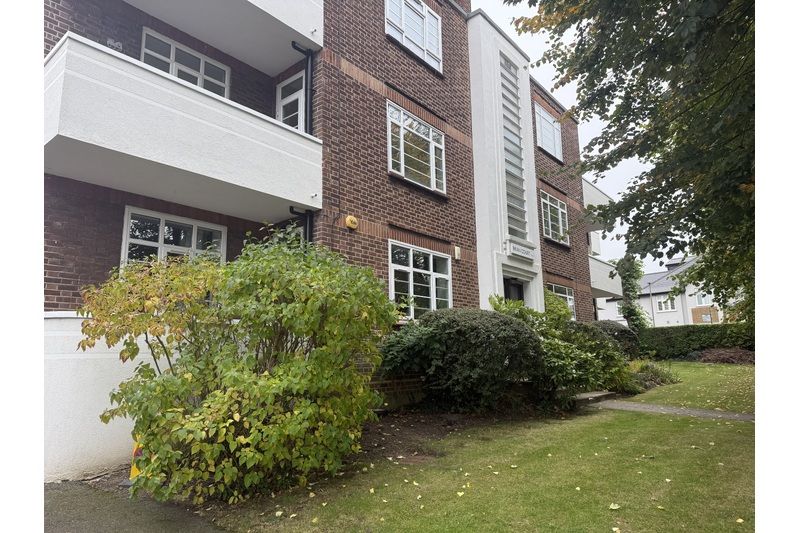 Property photo 3 of 17