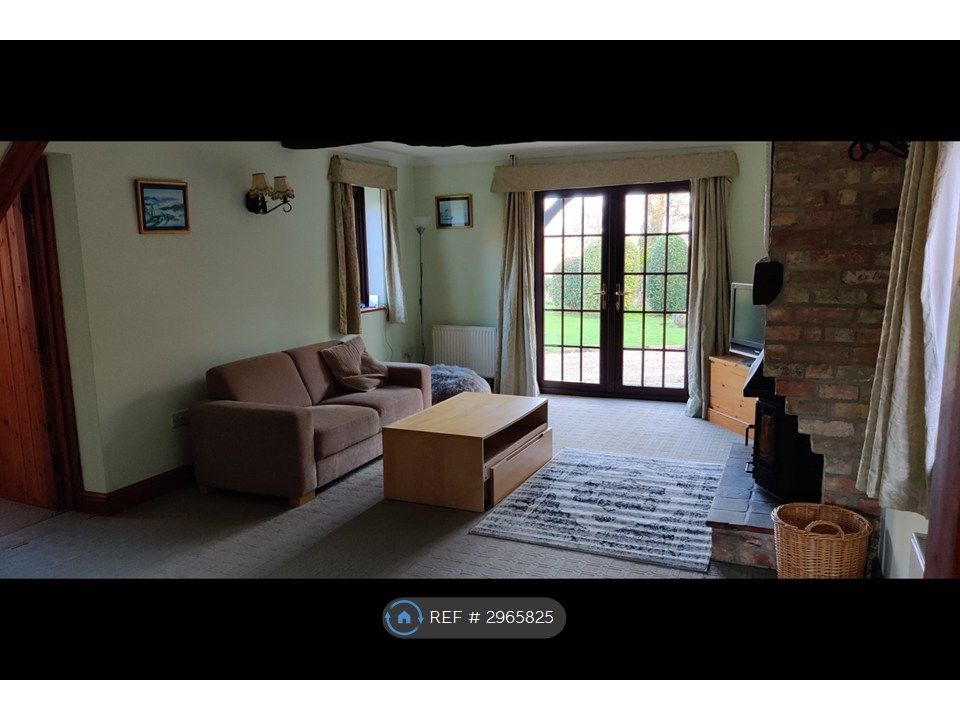 Property photo 3 of 16 Loeunge