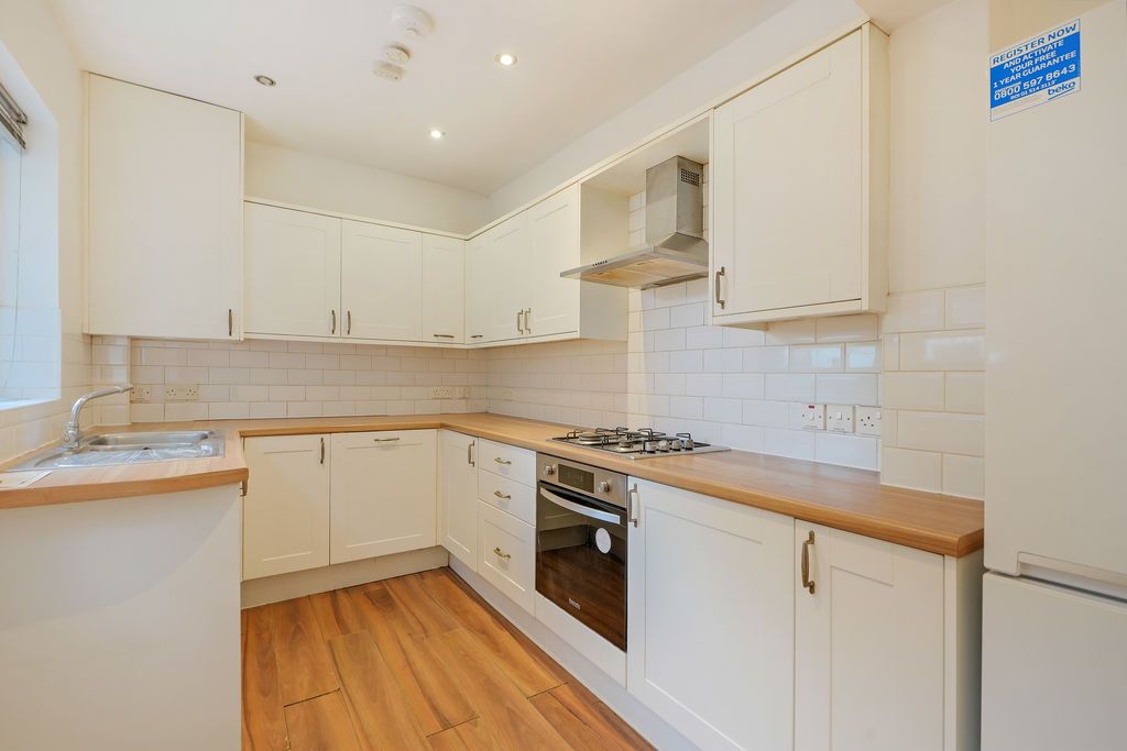 Property photo 2 of 18 Kitchen