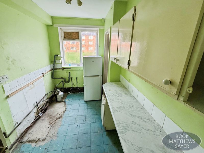 Property photo 3 of 6 Photo 5