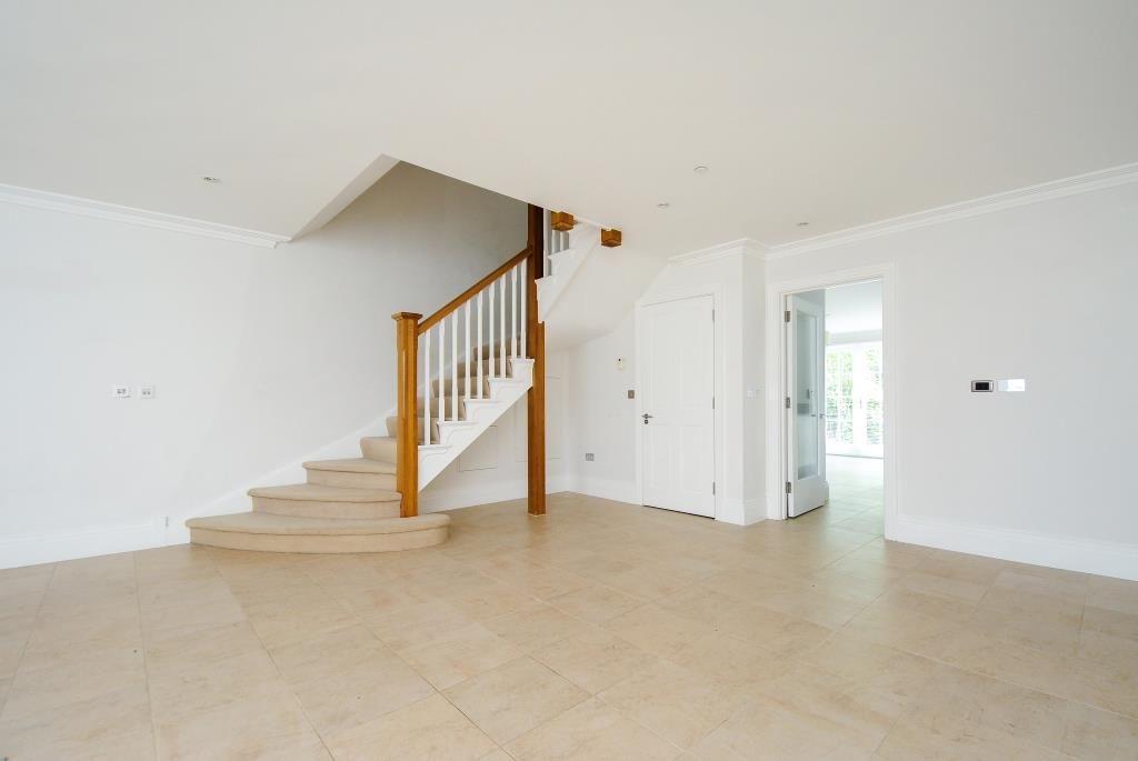 Property photo 2 of 10 Reception