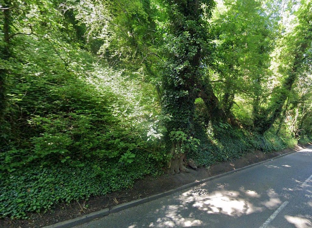 Property photo 2 of 2 Photo 2