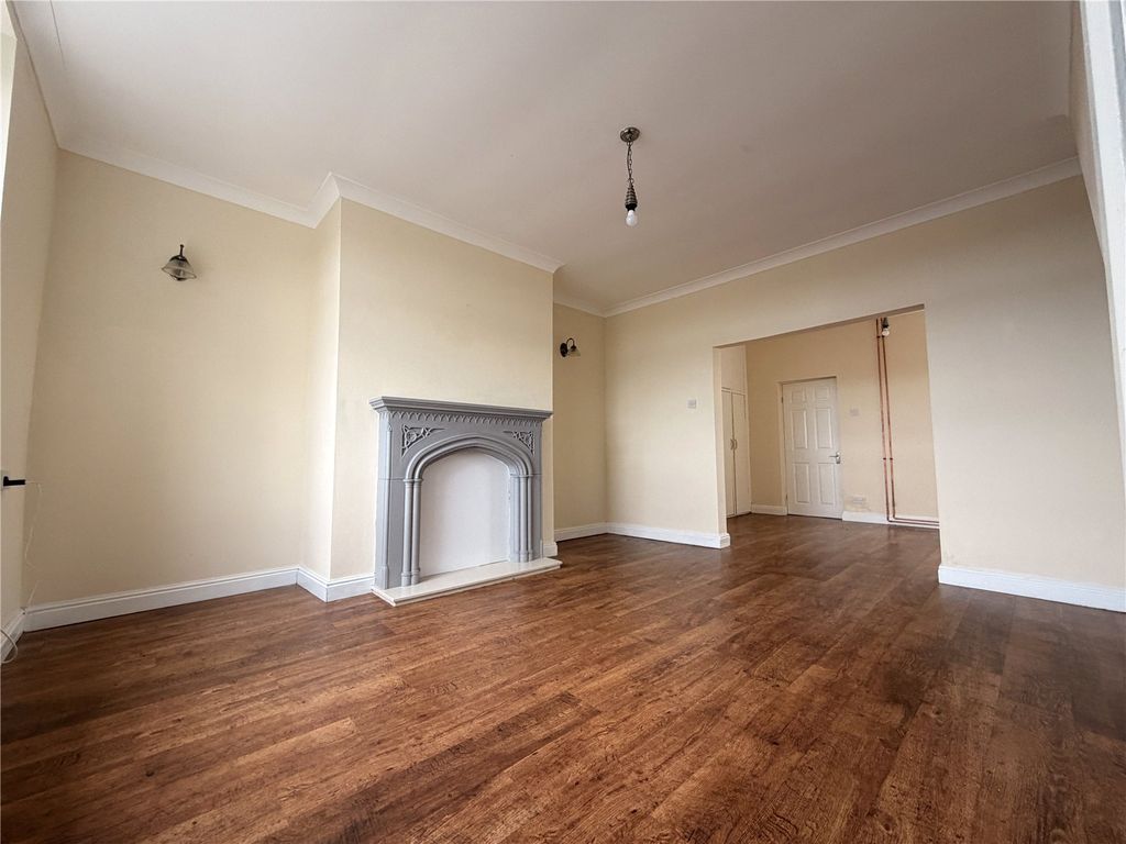 Property photo 3 of 18 Picture No. 15