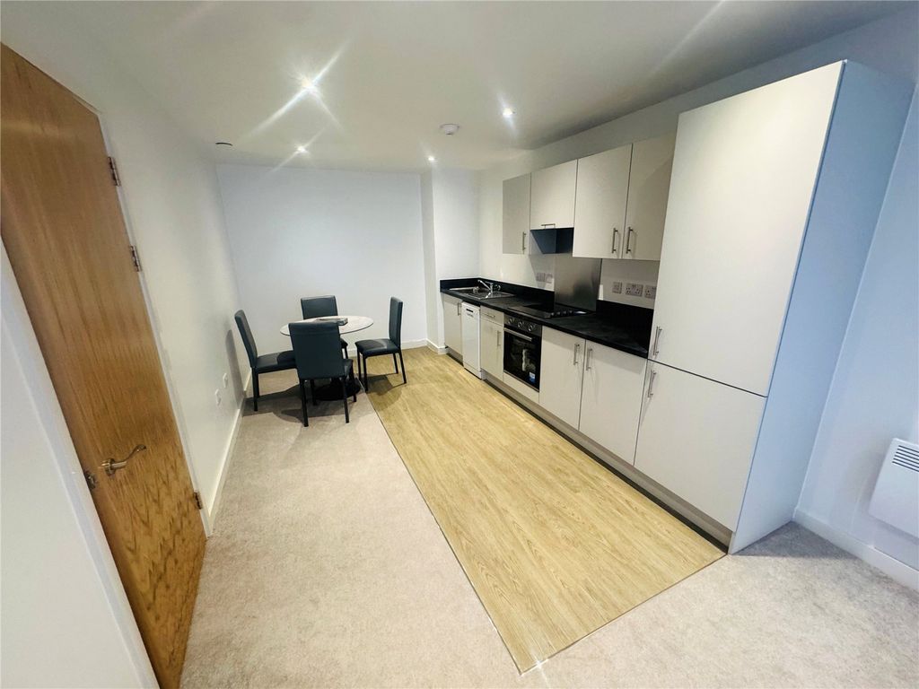 Property photo 3 of 6 Picture No. 04