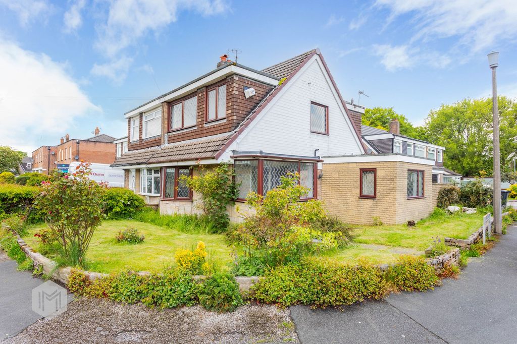 Property photo 1 of 32