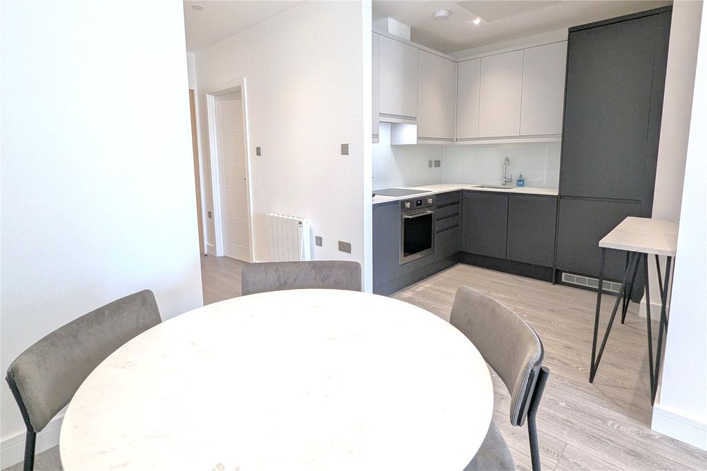 Property photo 2 of 9 Picture No. 38