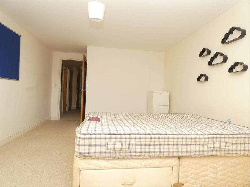 Property photo 2 of 8 Picture 2