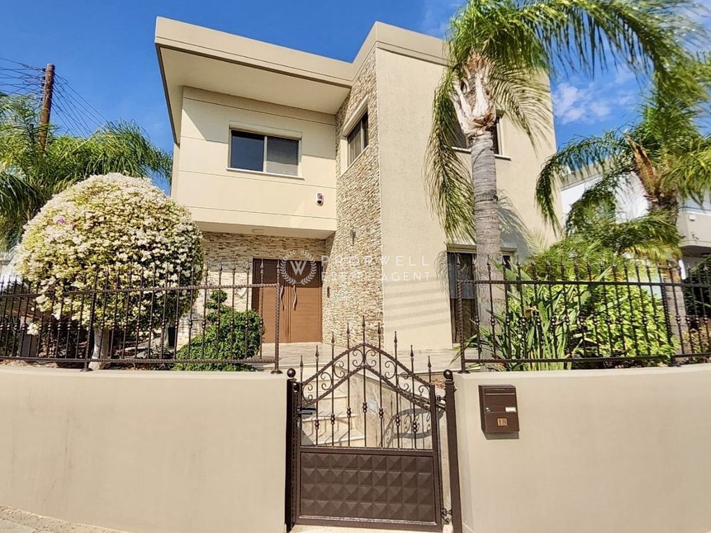 Property photo 1 of 15