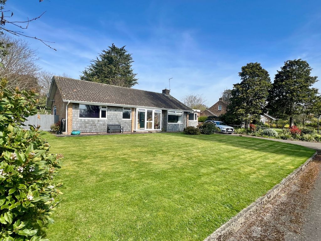 Property photo 1 of 33 Front