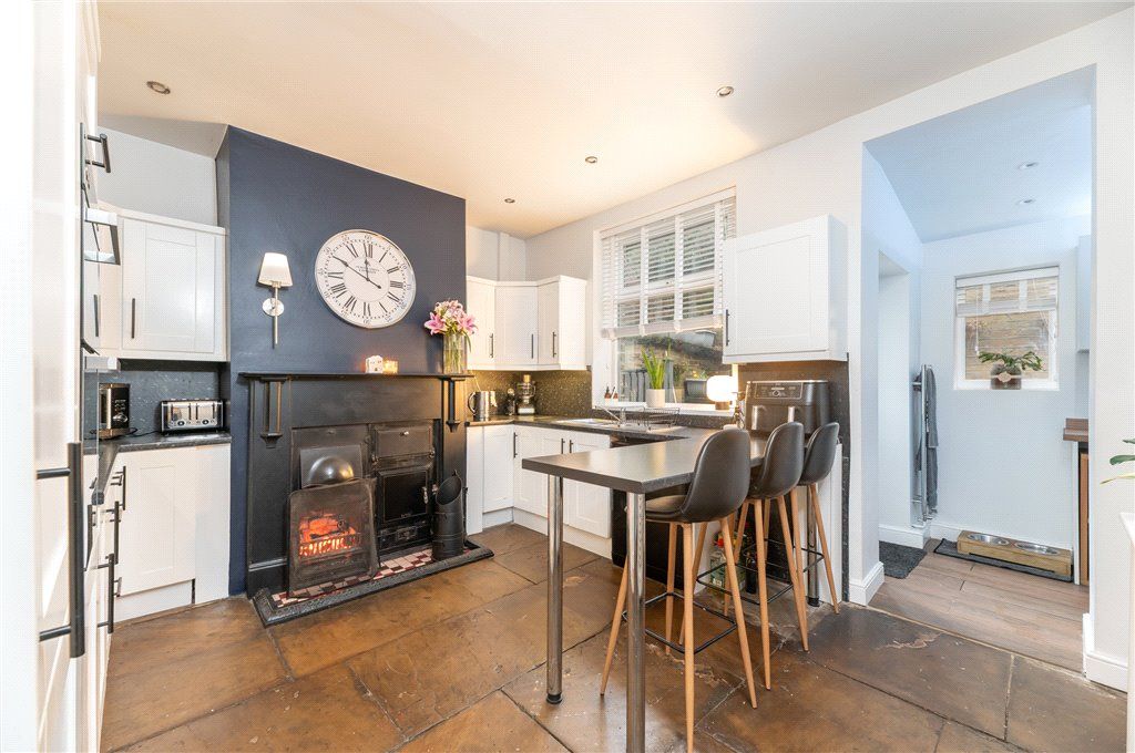 Property photo 3 of 24 Kitchen