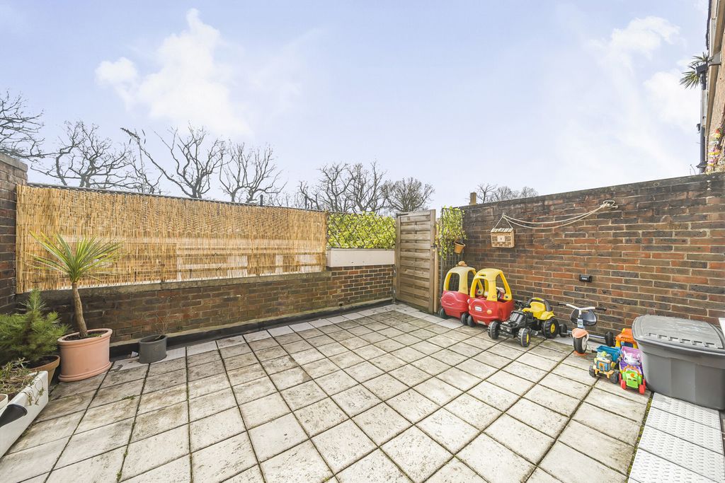 Property photo 1 of 20 Garden