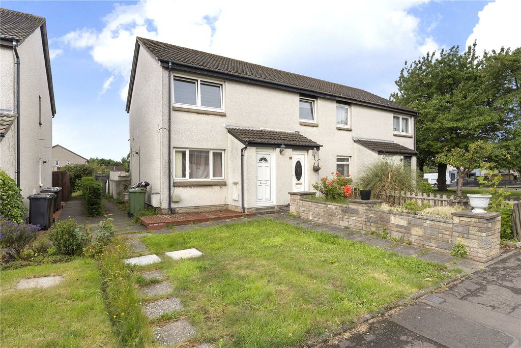 Property photo 1 of 12 11 Cleikiminrig