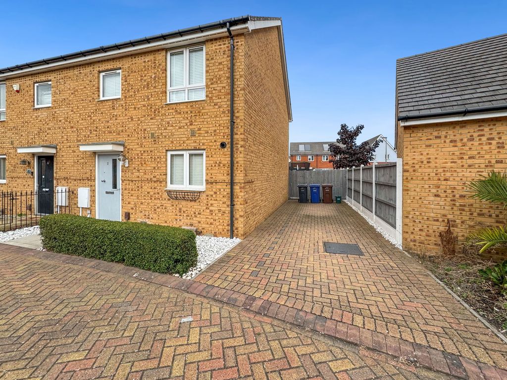 Property photo 1 of 25