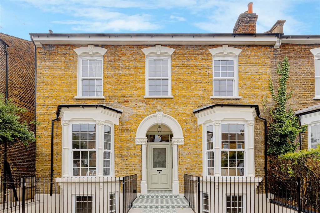 Property photo 1 of 31 Lordship Park (3).Jpg