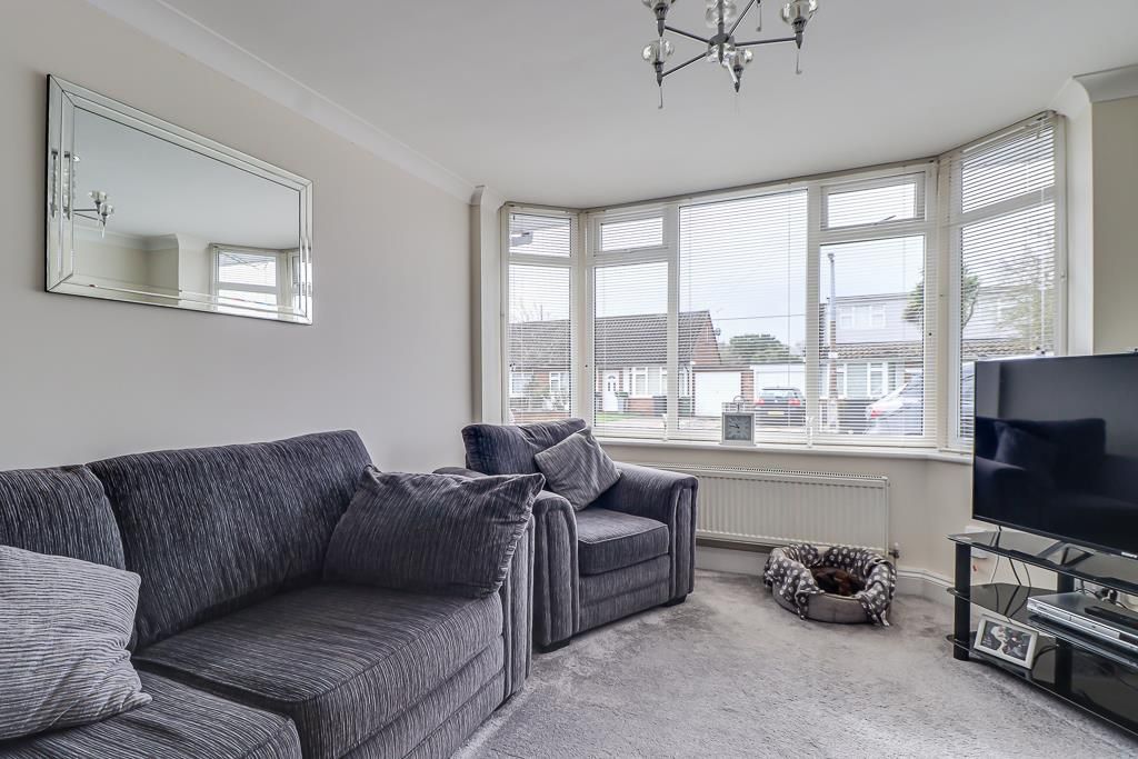 Property photo 2 of 18 Lounge