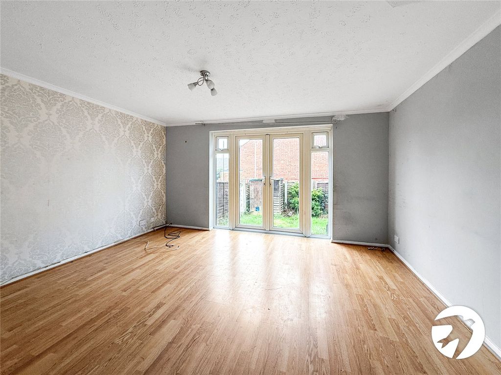 Property photo 2 of 7 Picture No. 04