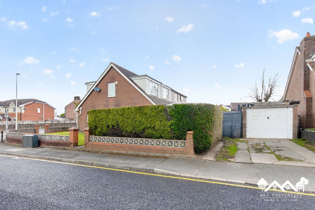 Property photo 2 of 38