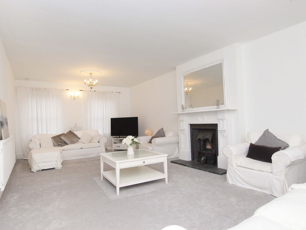 Property photo 3 of 23