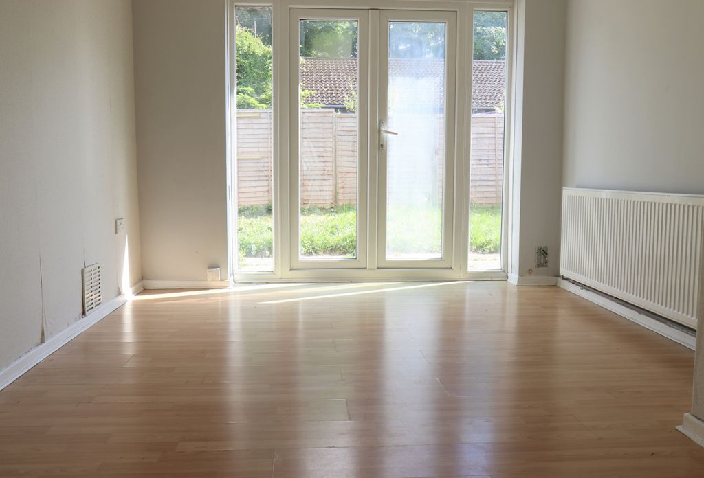 Property photo 3 of 7 Gallery