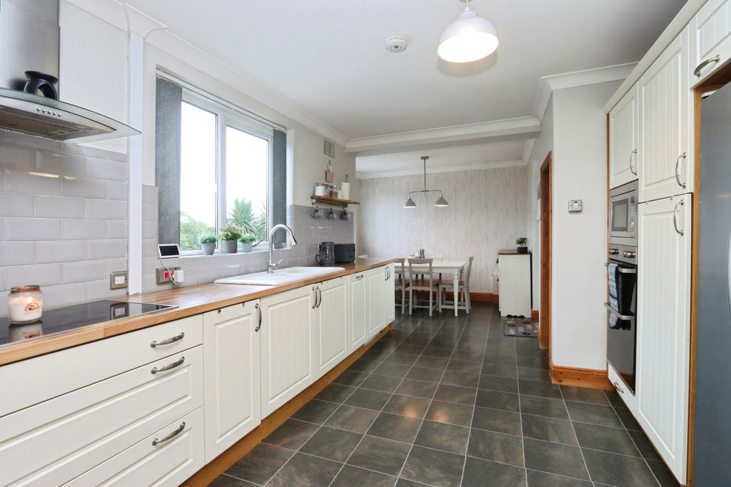Property photo 2 of 21 Pbox-Img.Jpg