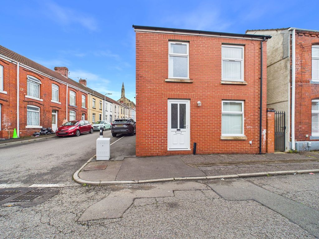 Property photo 1 of 24