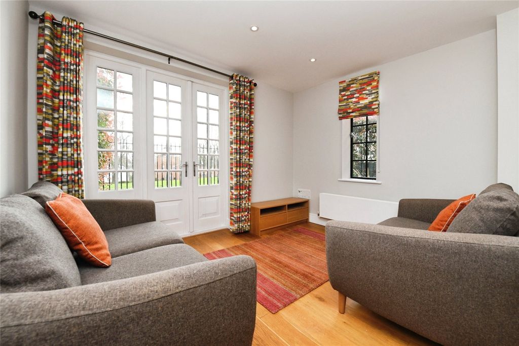 Property photo 2 of 33 Internal