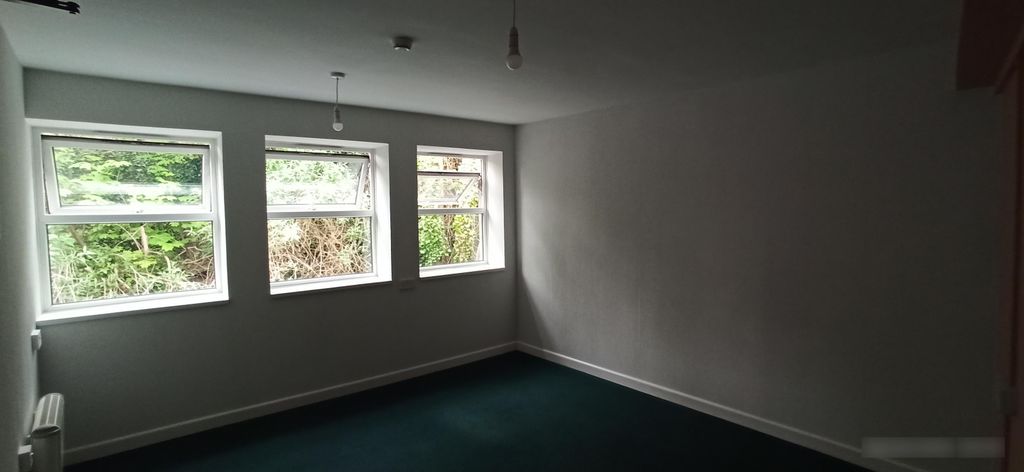 Property photo 3 of 12 Photo 2