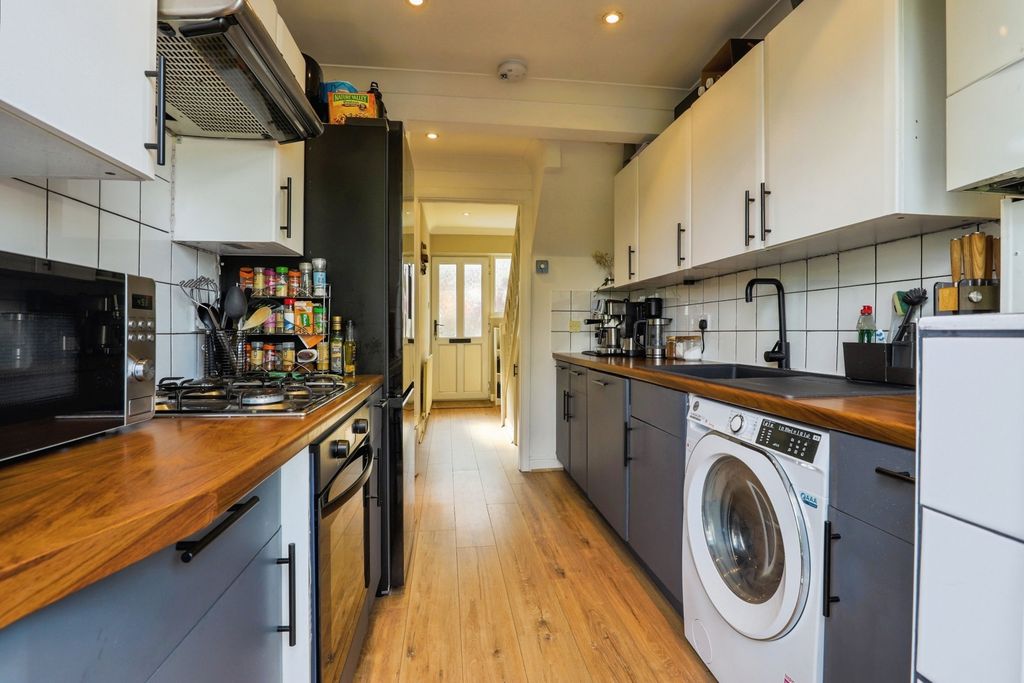 Property photo 3 of 12 Pbox-Img.Jpg