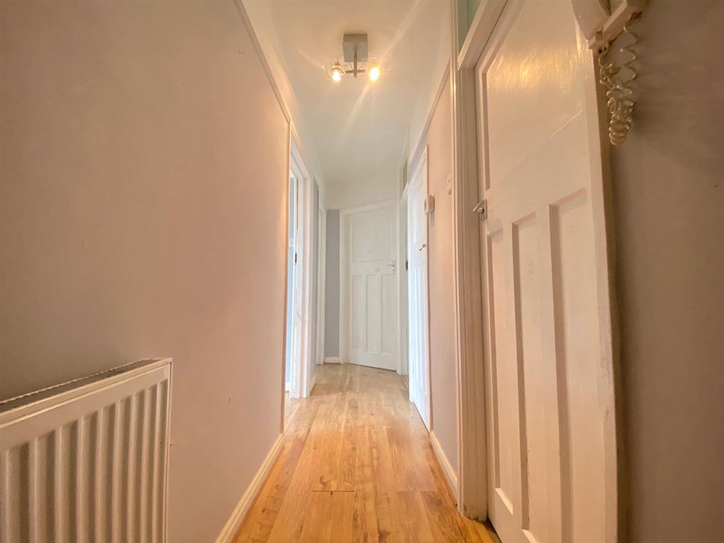 Property photo 2 of 8 Img_1626.Jpg