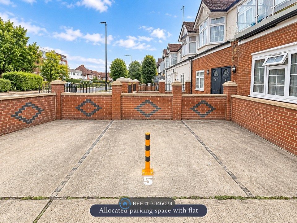 Property photo 2 of 12
