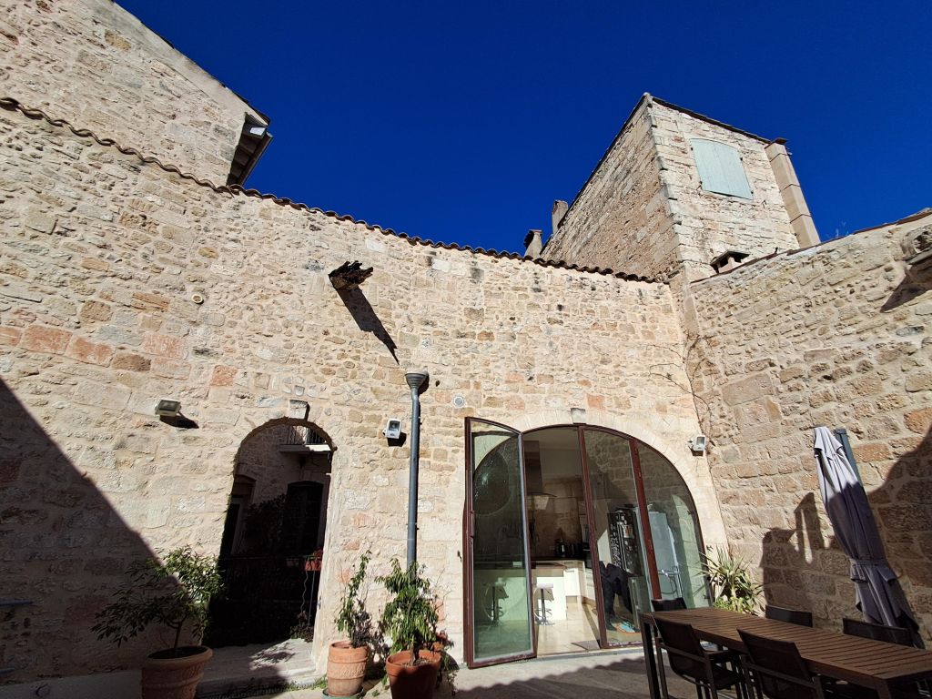 Property photo 1 of 35