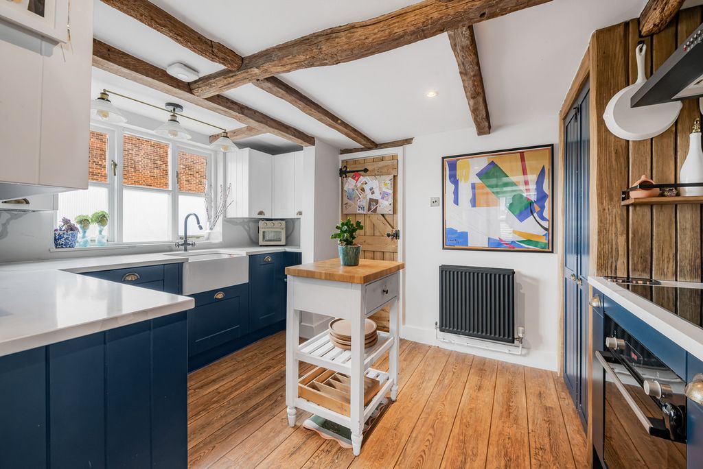 Property photo 2 of 44