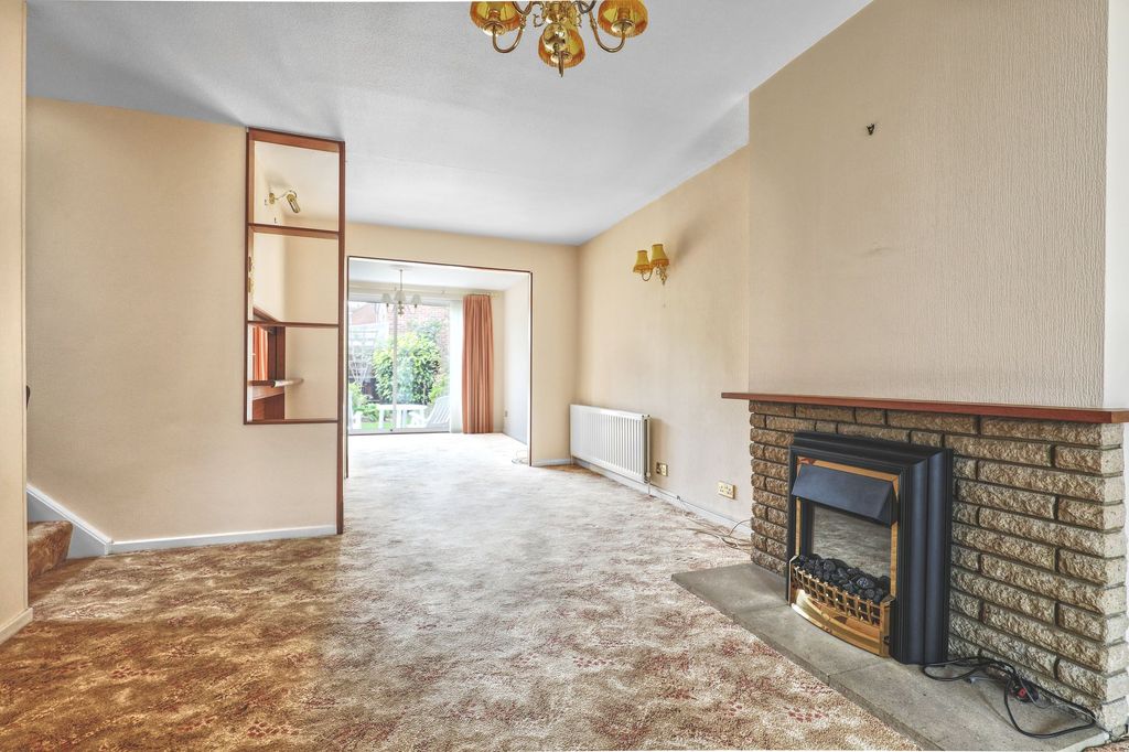Property photo 2 of 13