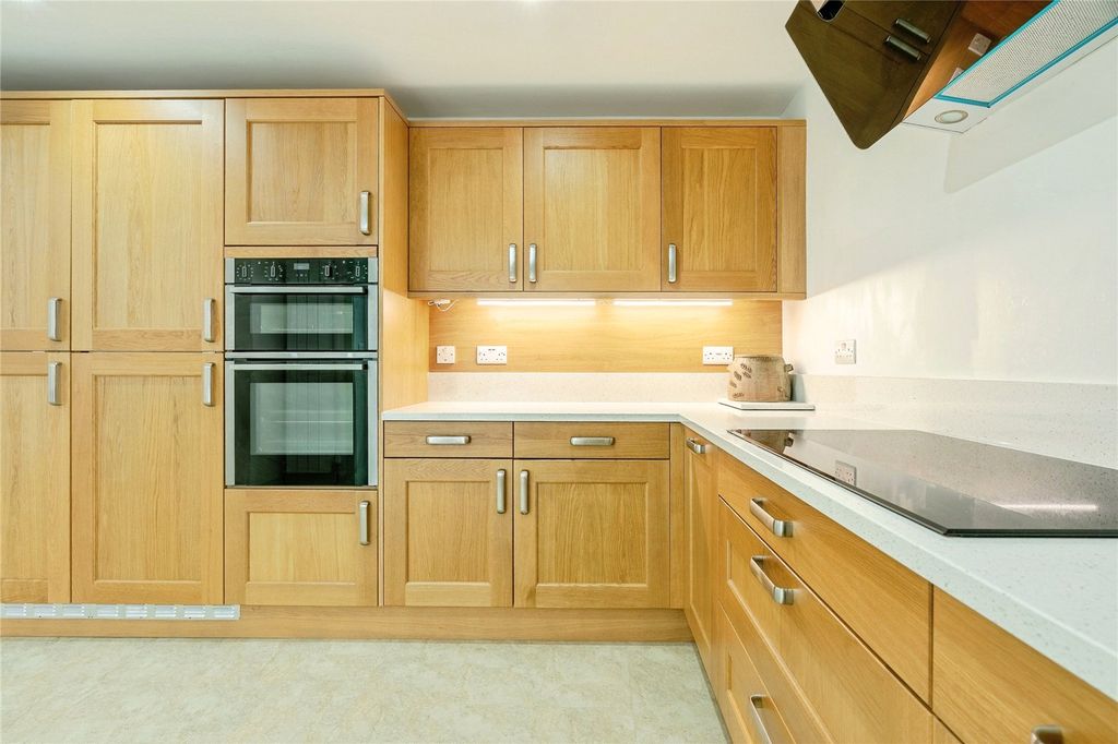 Property photo 2 of 34 Kitchen